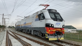 Azerbaijan Railway Gets Boost As Test Runs Of New Hi-Tech Locomotives Begin
