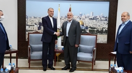 Iranian Foreign Minister Holds Discussions on Gaza Developments with Leaders of Hamas, Hezbollah