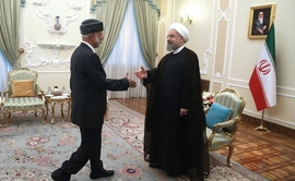 Iran, Oman Call For Deepening Economic & Banking Ties
