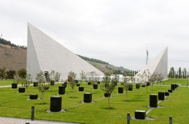 Azerbaijanis Remember Victims Of March Genocide By Armenian Nationalists