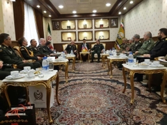 Iranian, Azerbaijani Officials Discuss Military Ties