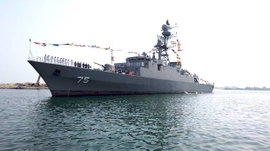 Iranian-made Destroyer and Minesweeper Vessel Unveiled