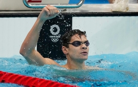 Russian Swimmer Broke 25-Year Curse Claiming Gold at Olympics