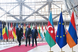 Azerbaijan, Armenia Direct Foreign Ministries to Fast Track Progress on Peace Treaty