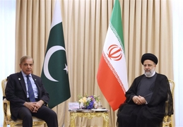 Pakistan, Iran Agree to Boost Trade, Energy Cooperation