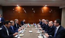Azerbaijani, Iranian Top Diplomats Discuss Regional Projects