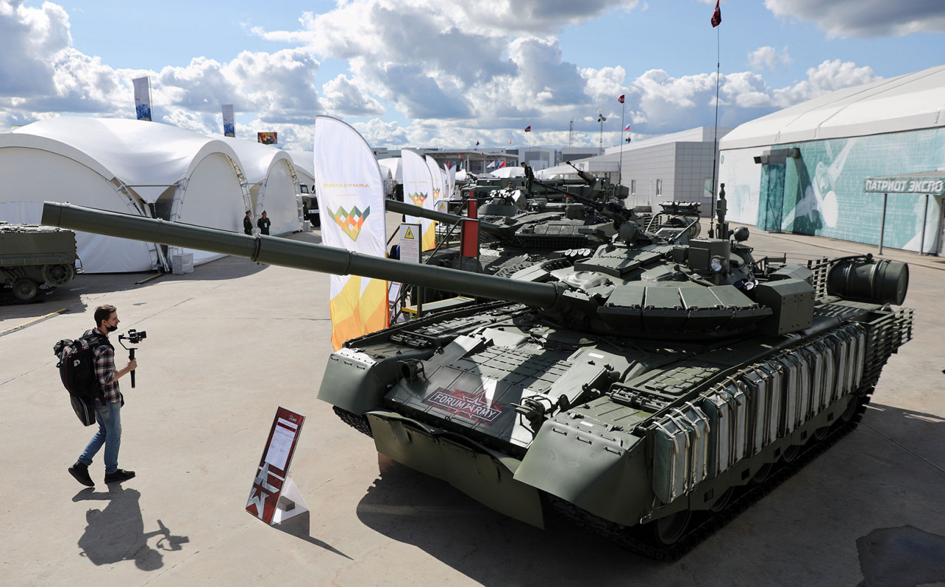 Rosoboronexport Signs $2.35 Billion in Military Contracts at Army-2021 Expo  - Caspian News