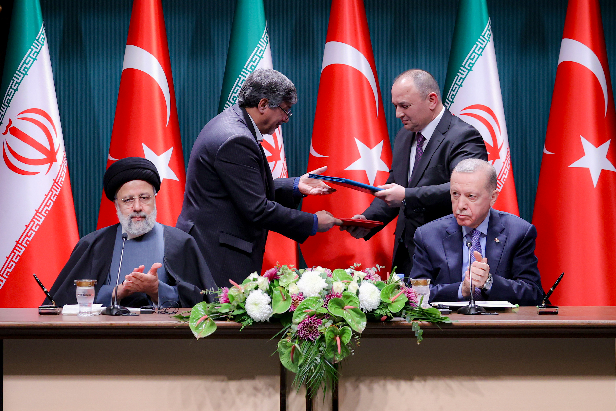 Türkiye ve İran 10 ekonomik işbirliği anlaşması imzaladı