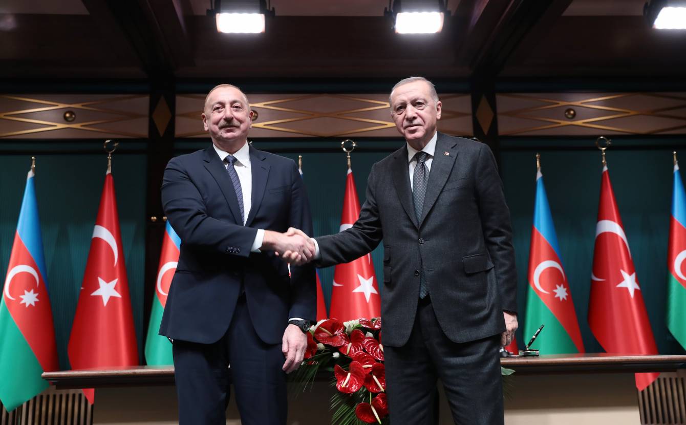 Cumhurbaşkanı Aliyev: Türk ordusu modeli Azerbaycan Silahlı Kuvvetlerine tamamen entegre edilmiştir